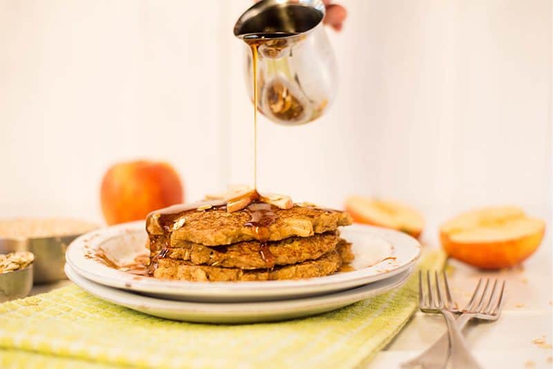 Apple Cinnamon Oat Bran Pancakes | Clean, guilt-free pancakes! www.asweetpeachef.com
